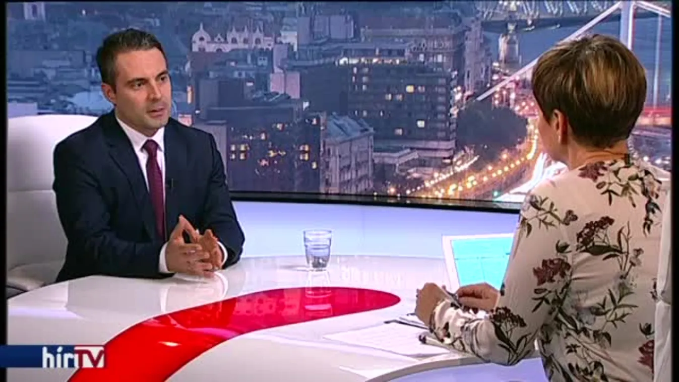 Egyenesen – Plakátháború