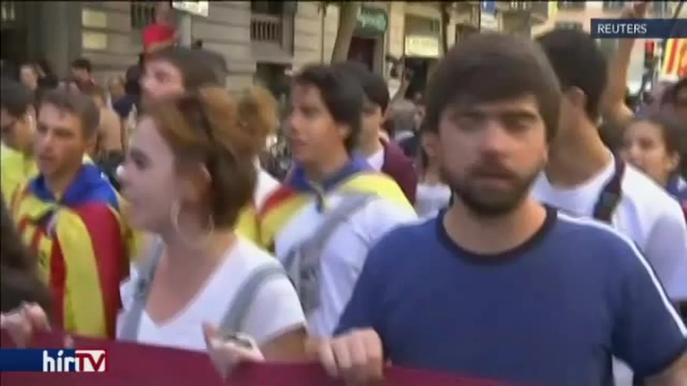 Új választást előidézve feloszlatnák a katalán parlamentet