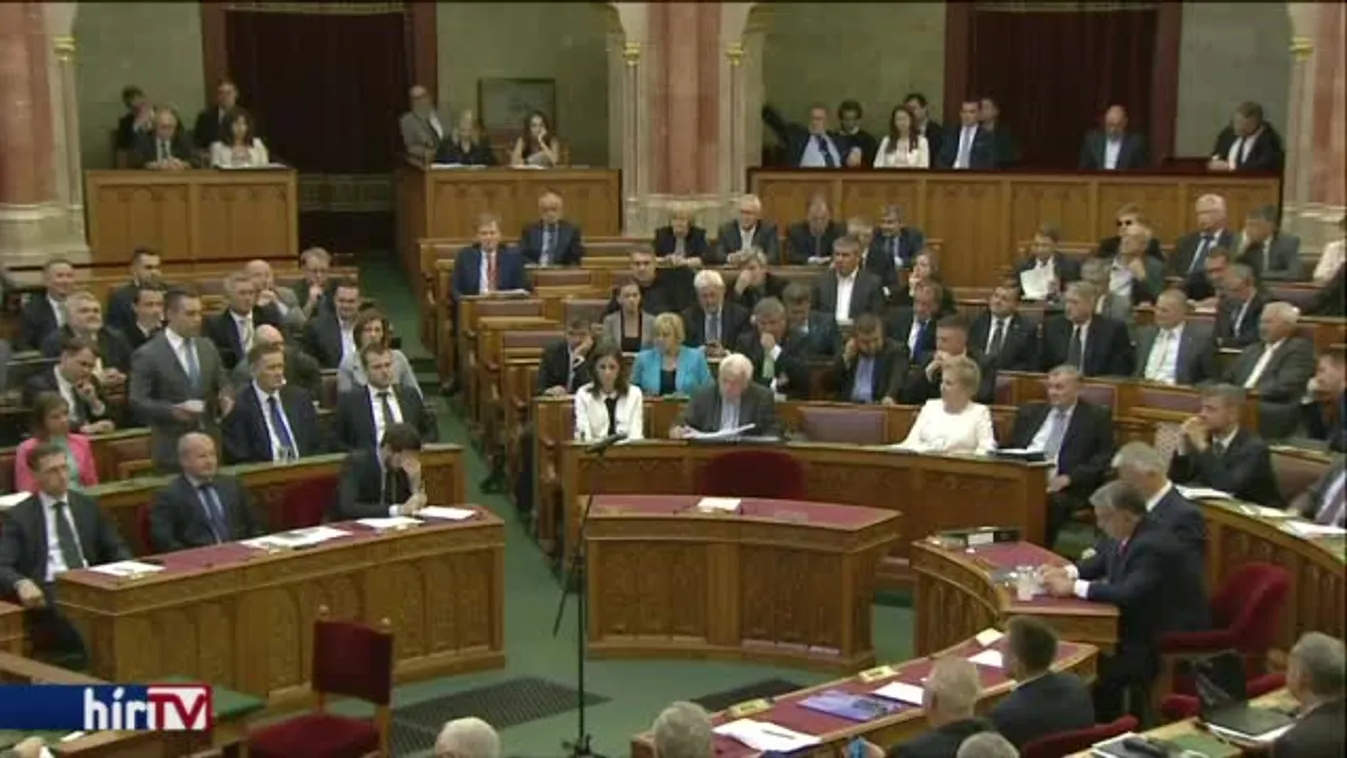 Rengeteget kérdeznek ma a kormánytól