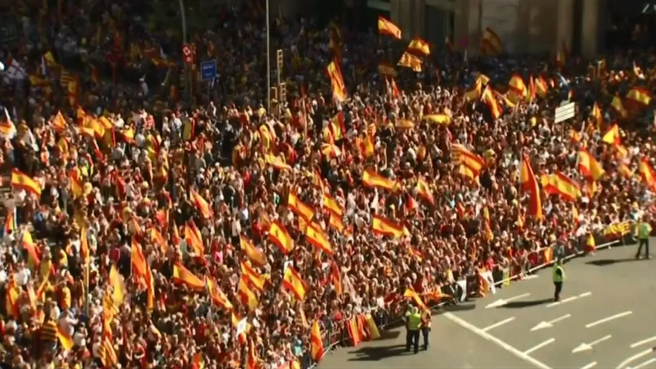 A spanyol egység mellett tüntettek Barcelonában