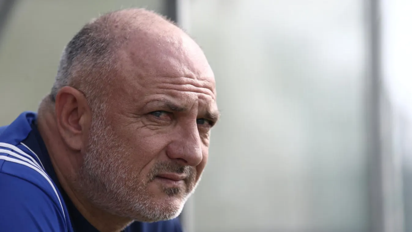 Urbán: Közpénzeket szórnak szét, és semmi nem történik