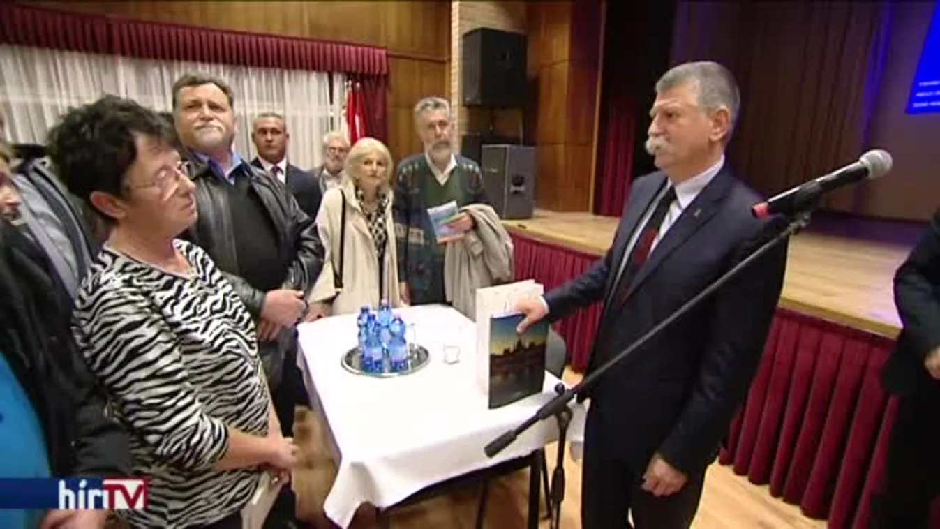 Devizahitelesek kérték számon Kövér Lászlót