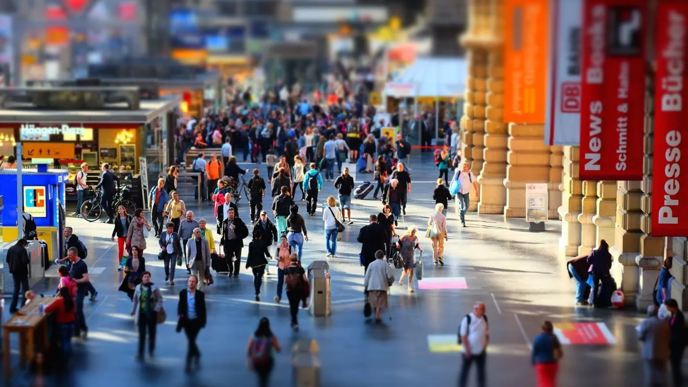 Nyílik az olló? – Reggeli járat