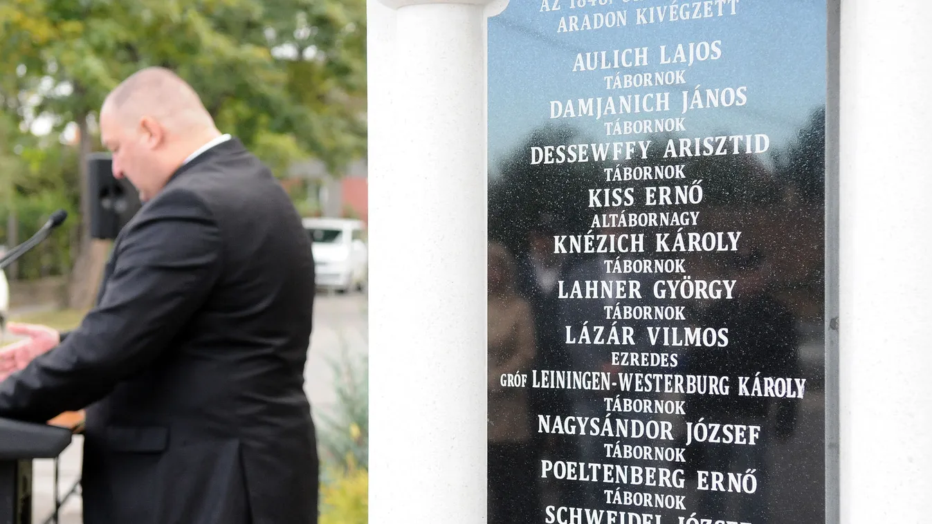 Hibás emléktáblát avatott Németh Szilárd