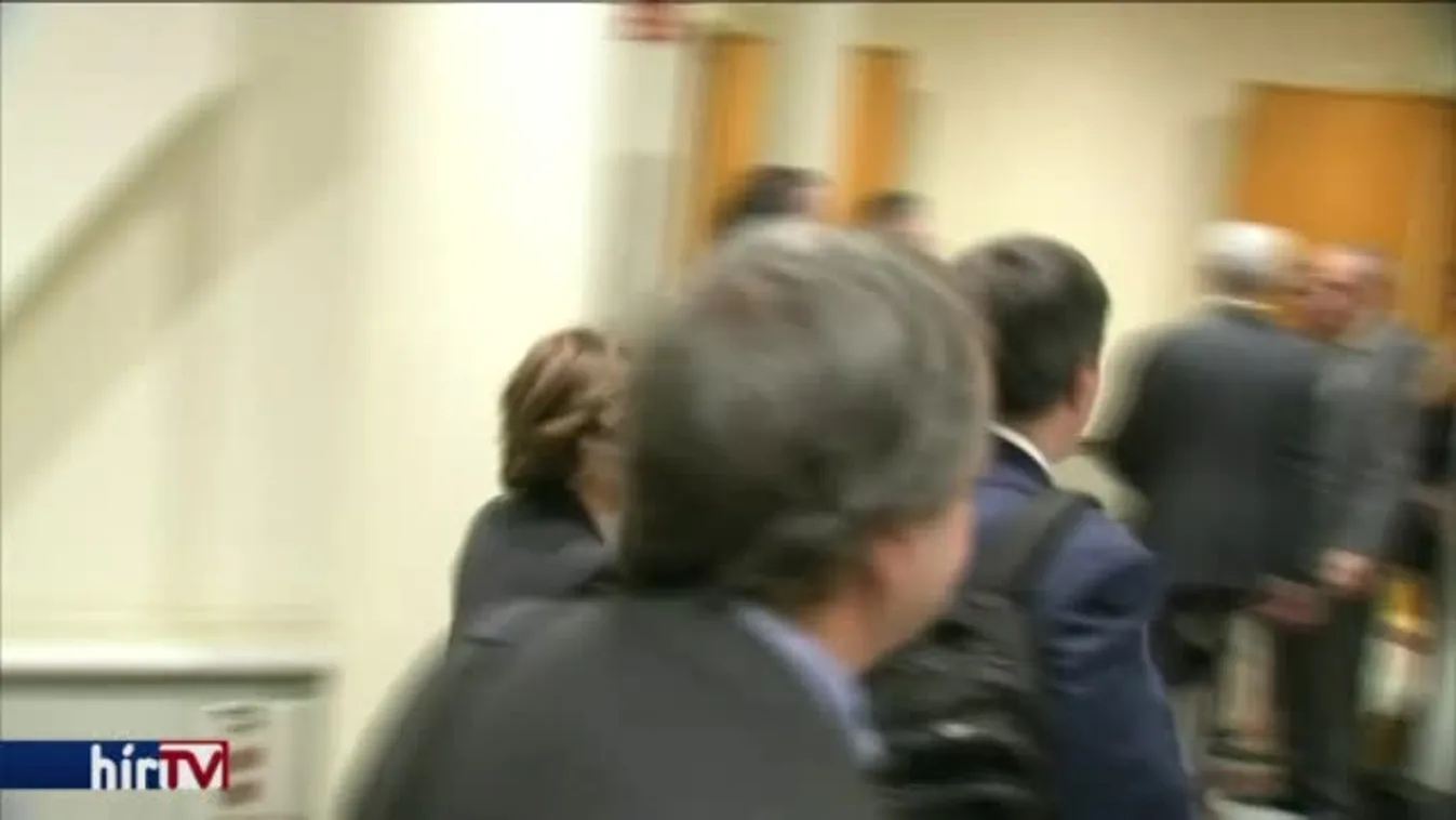 Továbbra is feloszlatnák a katalán parlamentet