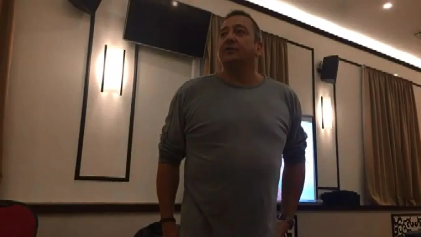 A Marton-ügyet bagatellizálta Bayer Zsolt