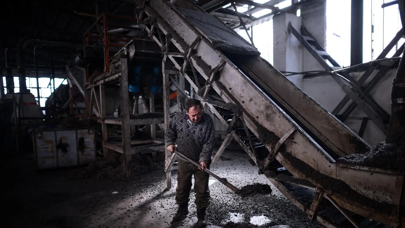 Nem fog megállni az elvándorlás az iparkamara szerint