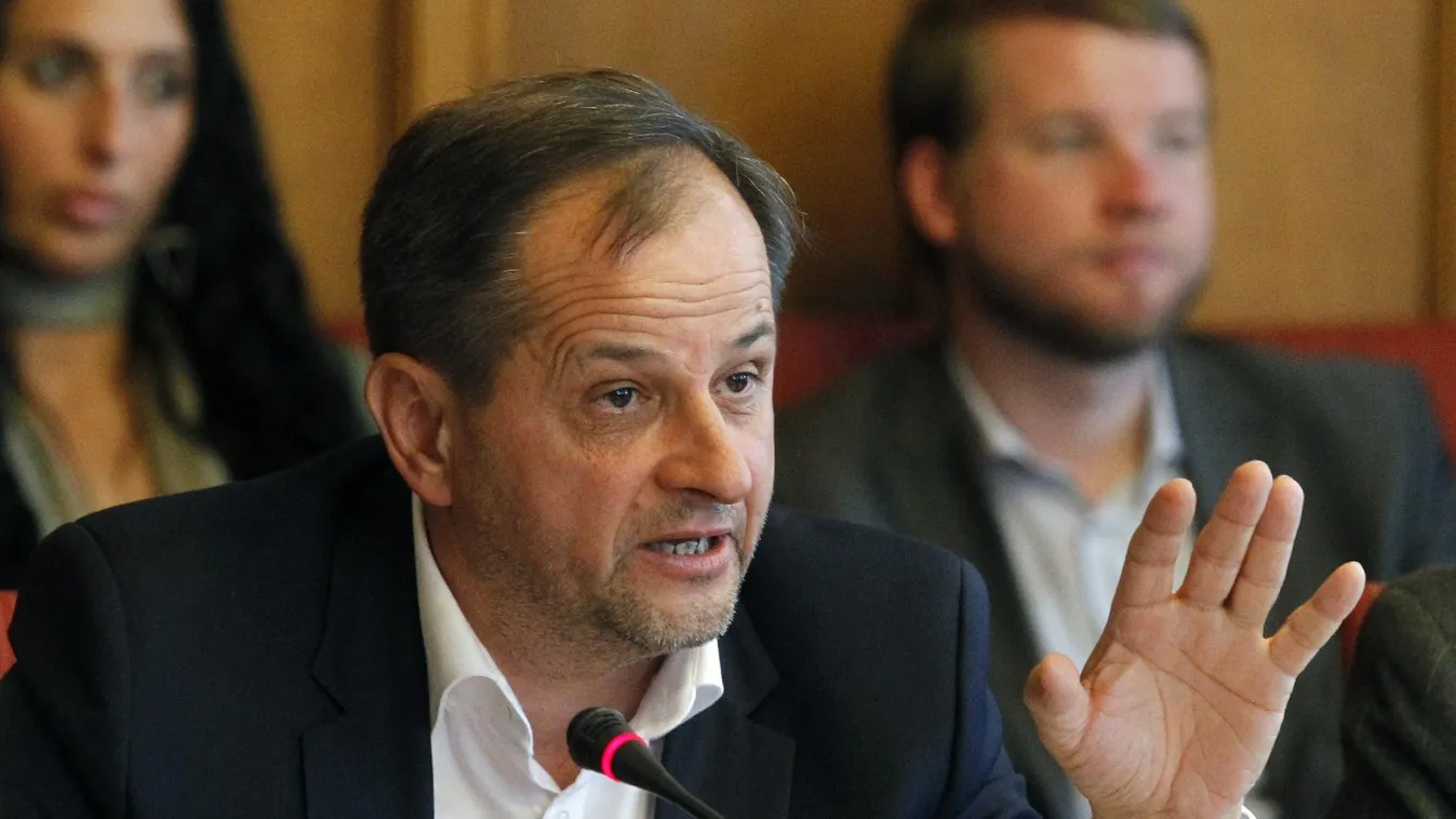 Menesztené Budai Gyulát az MSZP