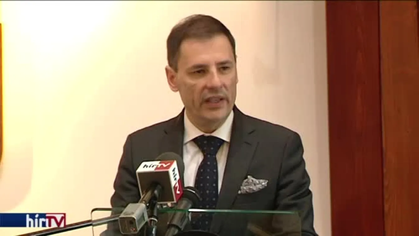 Tuzson: A dogmák vezetnek a diktatúrák kialakulásához