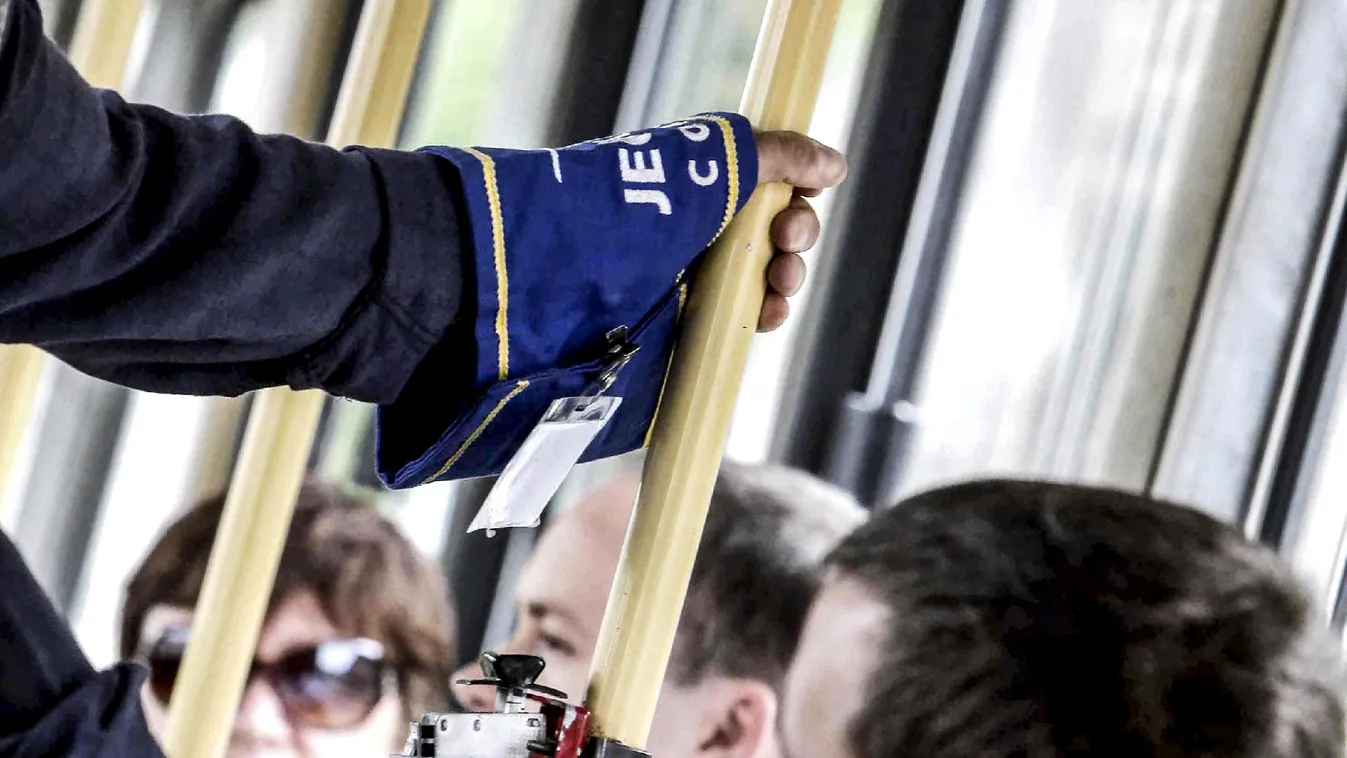 Olcsóbbá tenné a bérleteket az MSZP a metrófelújítás miatt