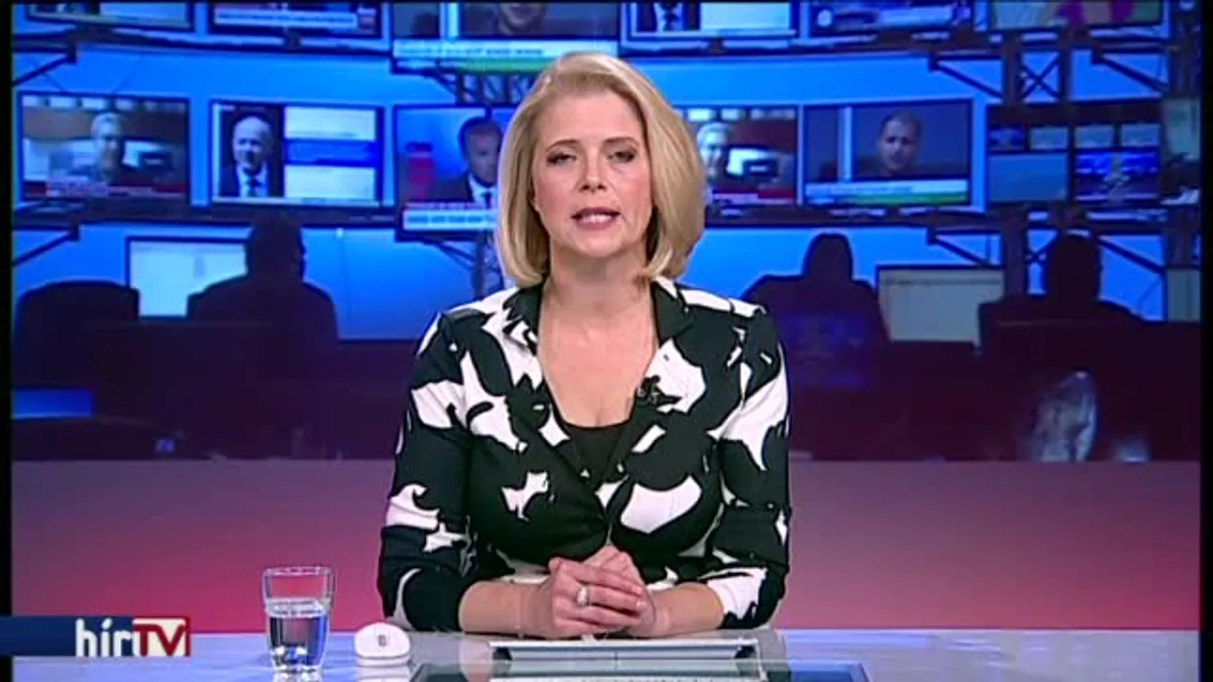 Több száz migráns barikádozta el magát egy bazárandó táborba