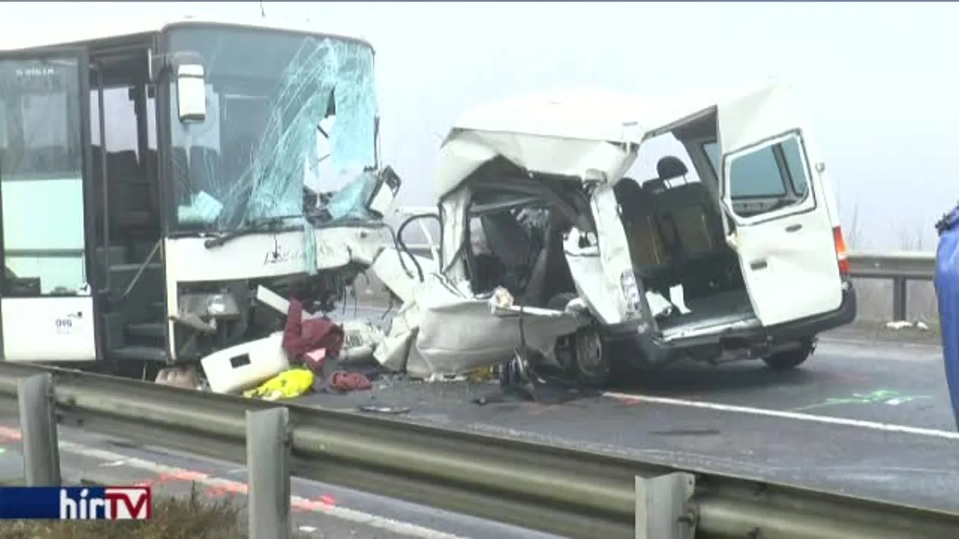 Négy halálos baleset is történt az utakon