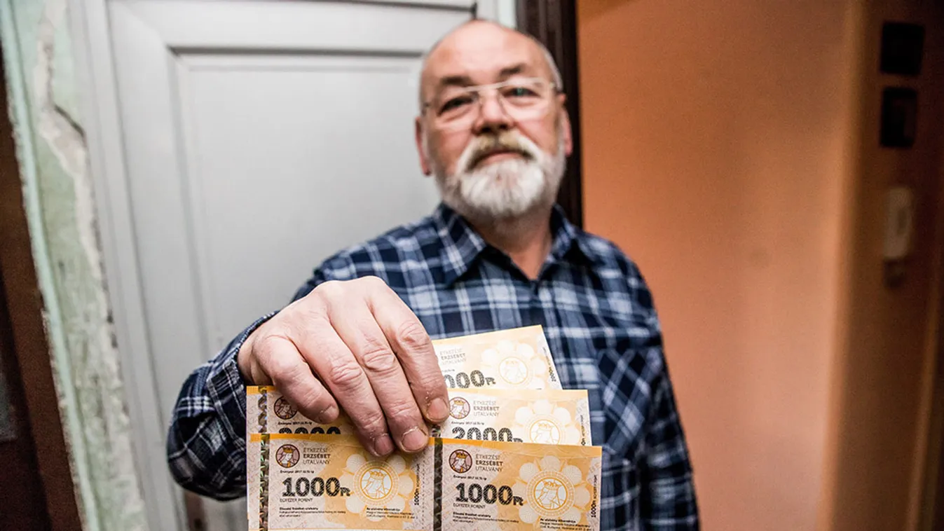 Talán idén nem csúsznak az utalványokkal