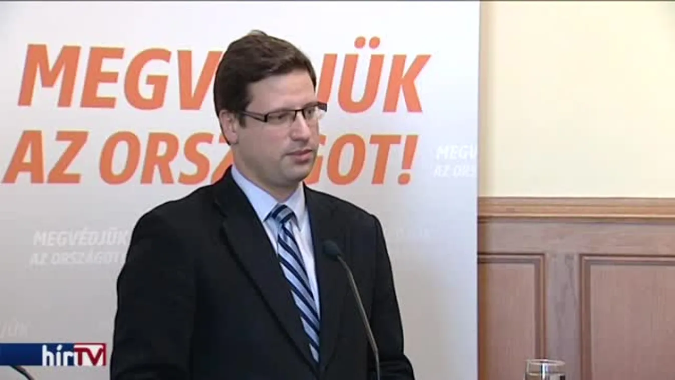 Szijjártó Pétert is meghallgatja az Európai Parlament szakbizottsága a "betelepítési kvótáról"