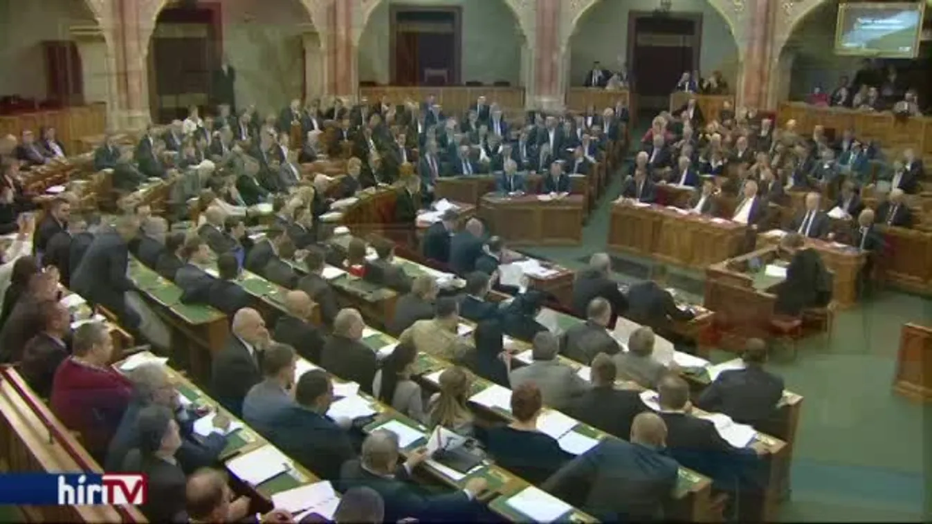 Vona hajlandó összefogni, hogy „megállítsák Orbán ámokfutását”