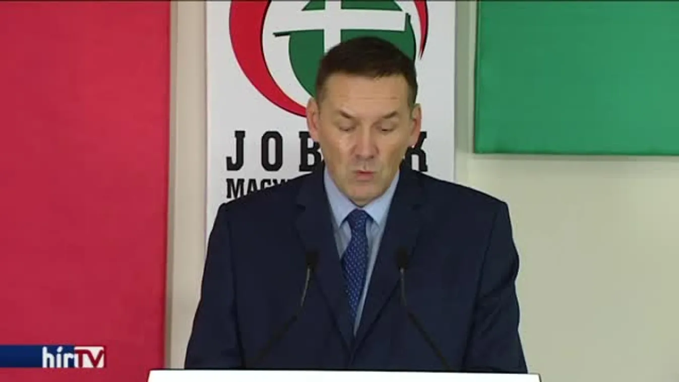 A Jobbik visszahozná a korkedvezményes egyenruhás-nyugdíjat