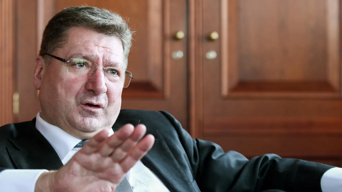 Parragh: Az ár helyett a tartalmat kéne versenyeztetni a közbeszerzéseknél