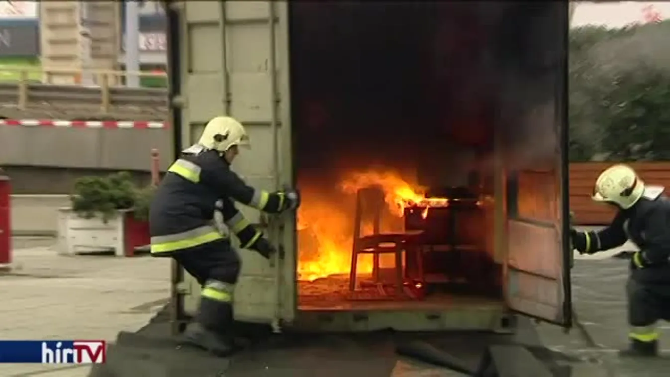 A gondatlanul hagyott adventi gyertya következményeire figyelmeztet a katasztrófavédelem