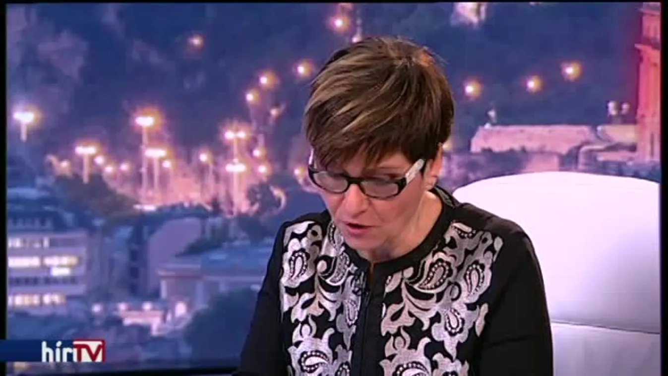 Egyenesen - Romba döntve