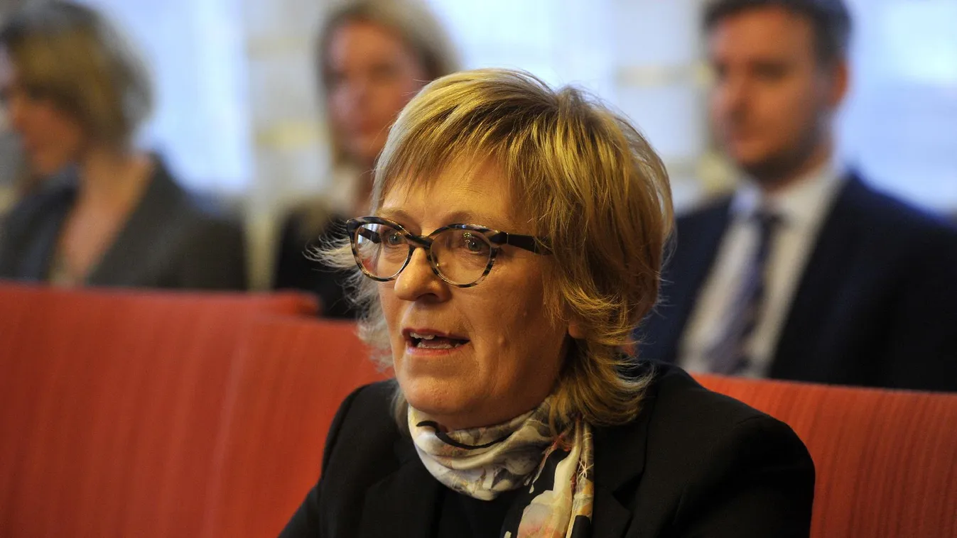 Handó nem volt bőbeszédű Budai komcsizásáról