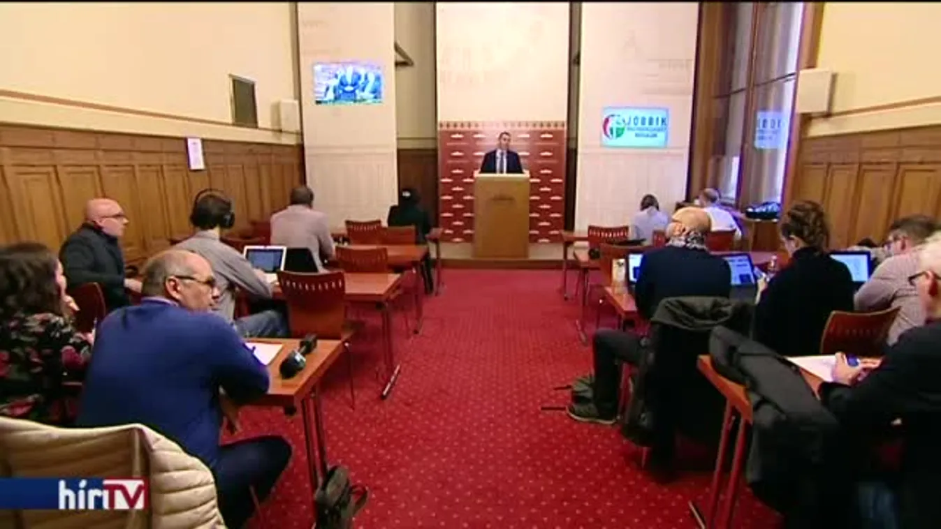 Fizetéseket emelne a Jobbik