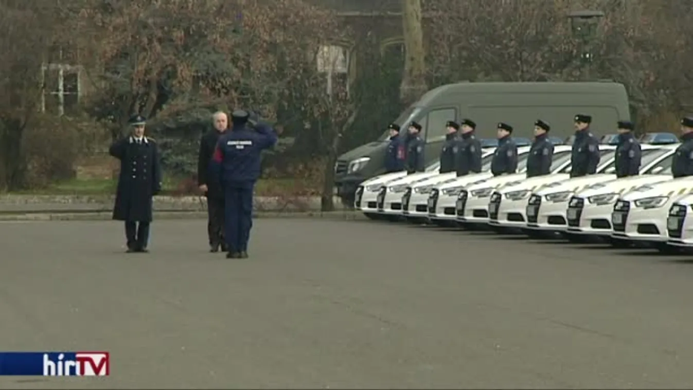 Stikában, nem tudni mennyiért vettek több ezer szolgálati járművet