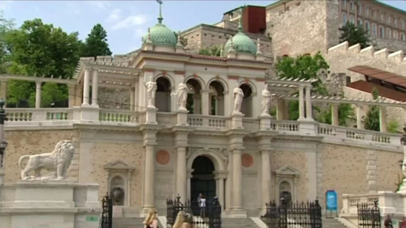 Lázár: Nem felelős a Várgondokság Kft. vezetője