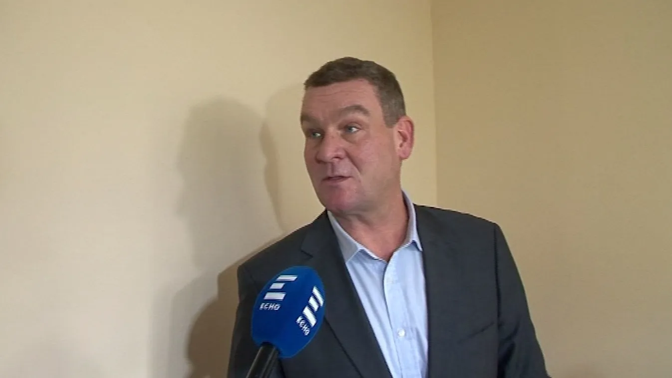 Botka ma már hallgat a fideszes téglákról