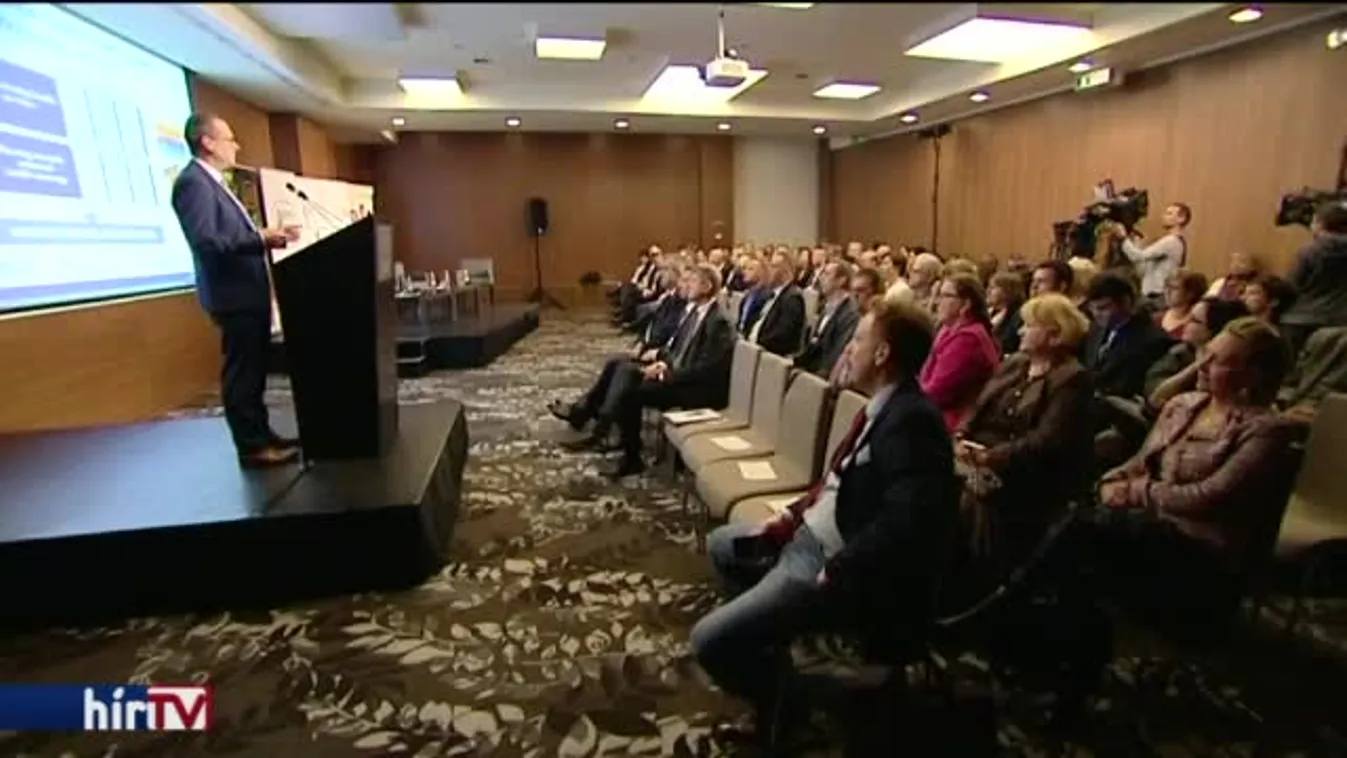 Az orvosok hozzáállását kérte számon az államtitkár