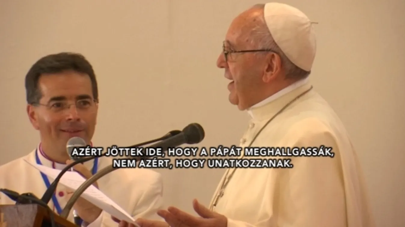 Ferenc pápa hagyta az „unalmas” beszédet, és inkább rögtönzött