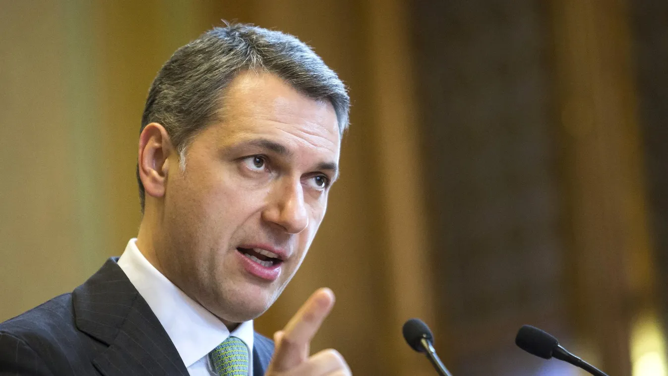 CÖF-támogatás: ellentmond Lázárnak az államtitkár