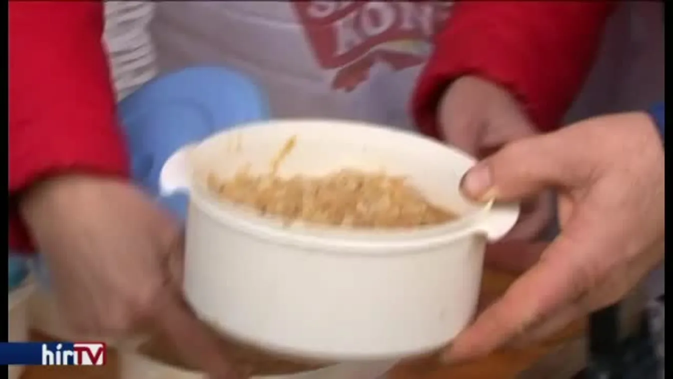 Rétvári cáfol, a kormány nem szűkíti az ételosztás lehetőségét