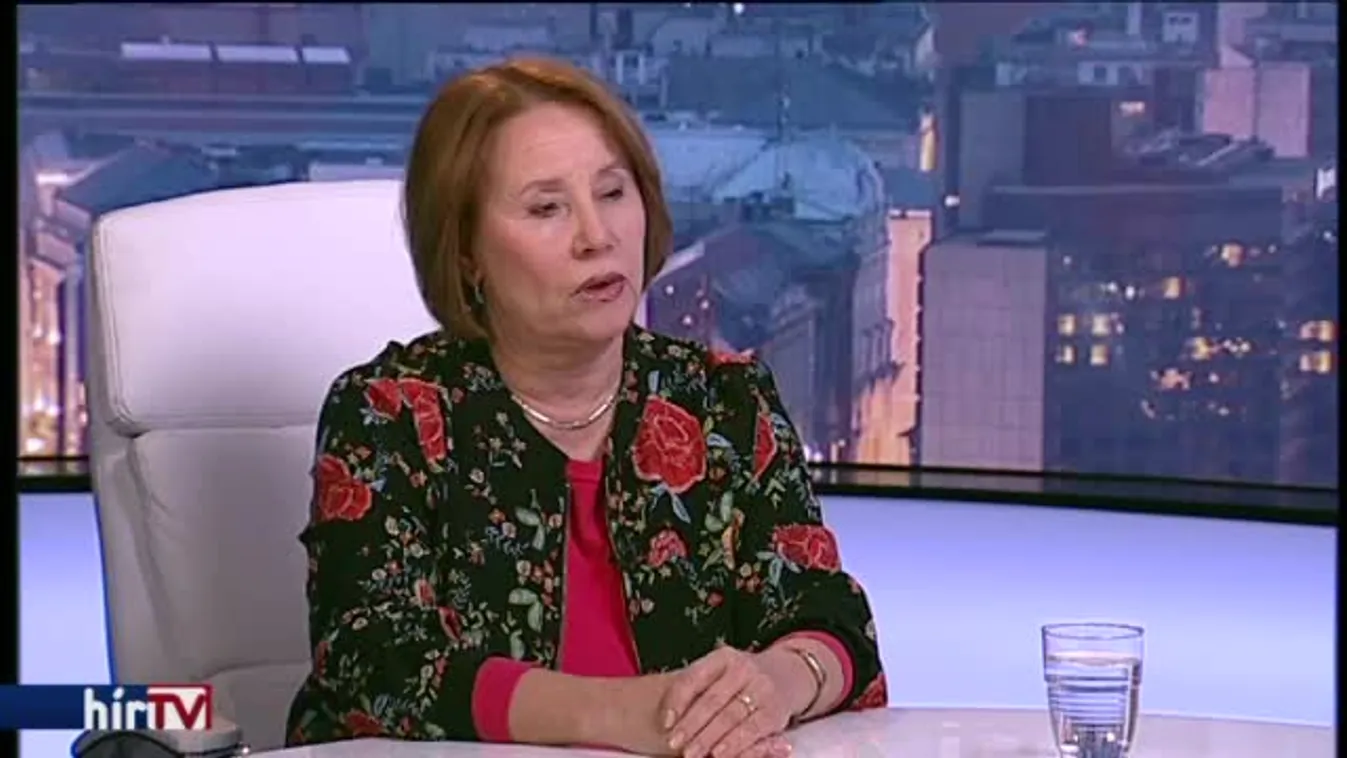 Egyenesen – Köszöni szépen Pusztai Erzsébet