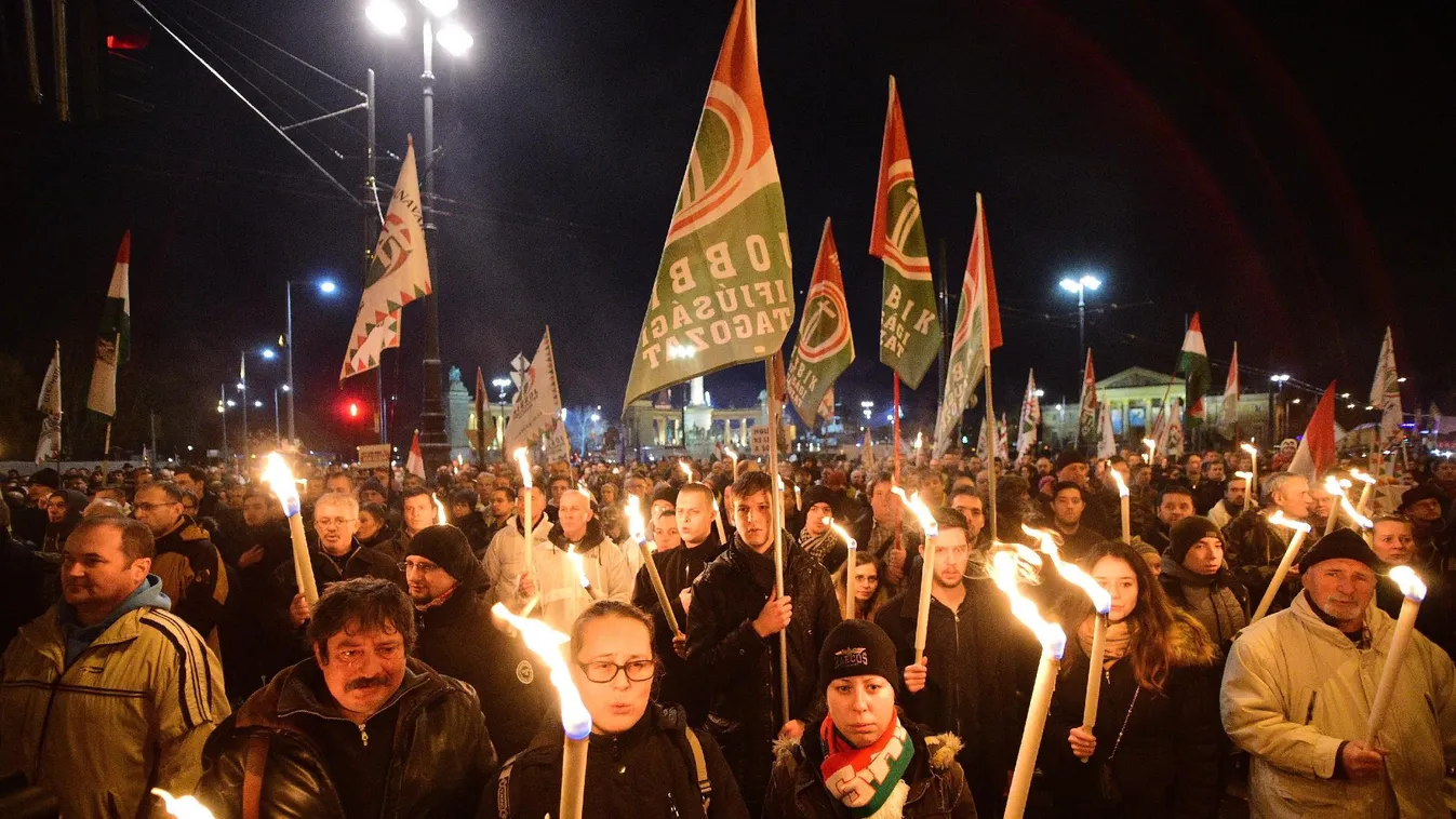 Fáklya – Napról napra