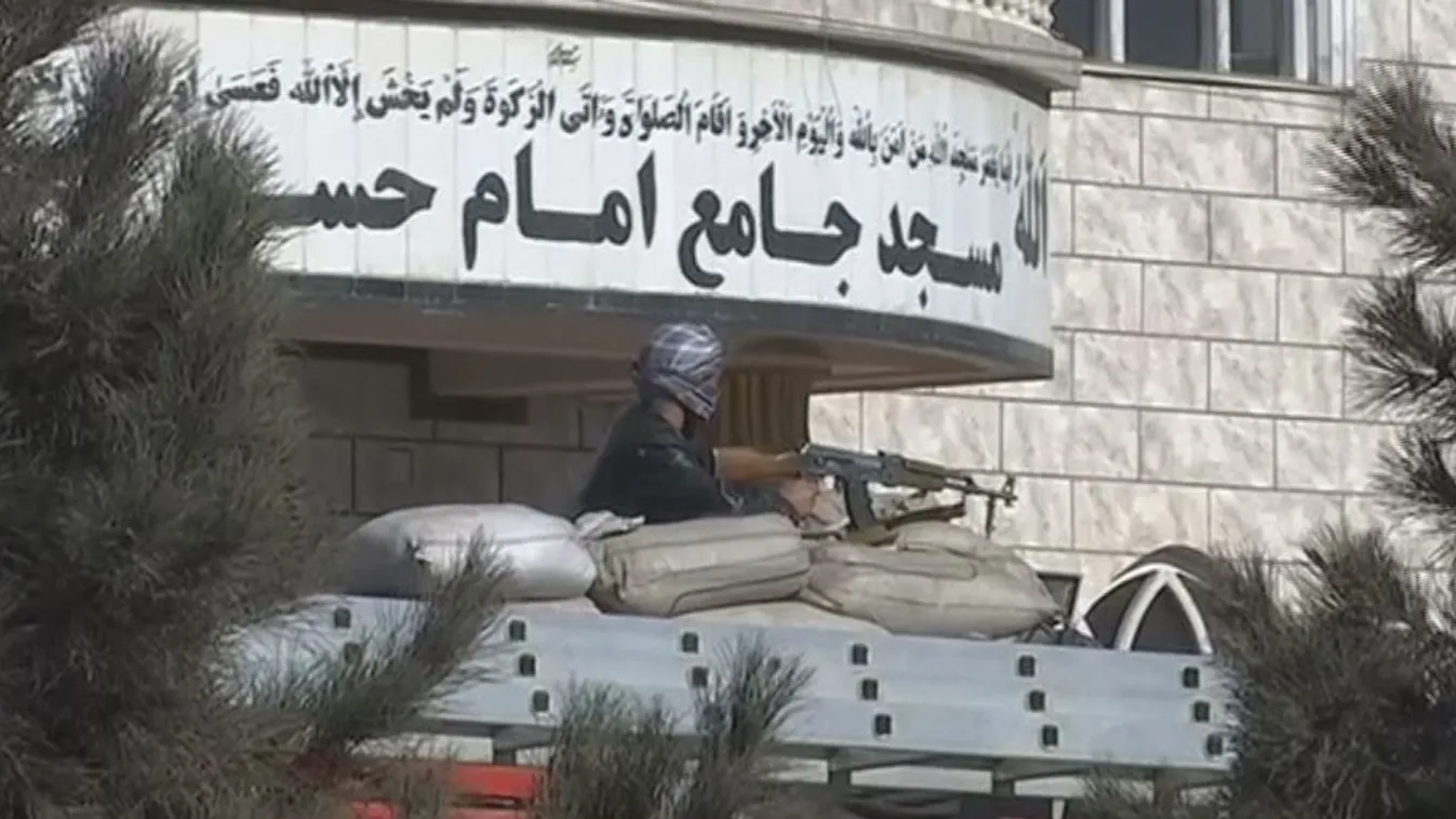 Kulturális központban robbantották fel magukat a merénylők