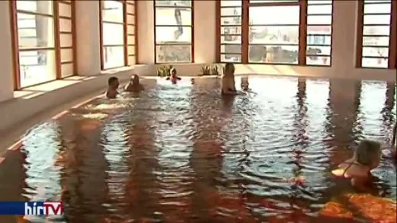 Milliárdokért fejlesztik a veszteséges fürdőt