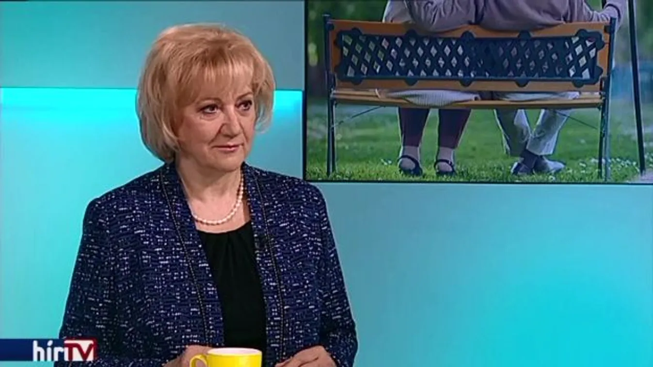 Idősek megsegítése