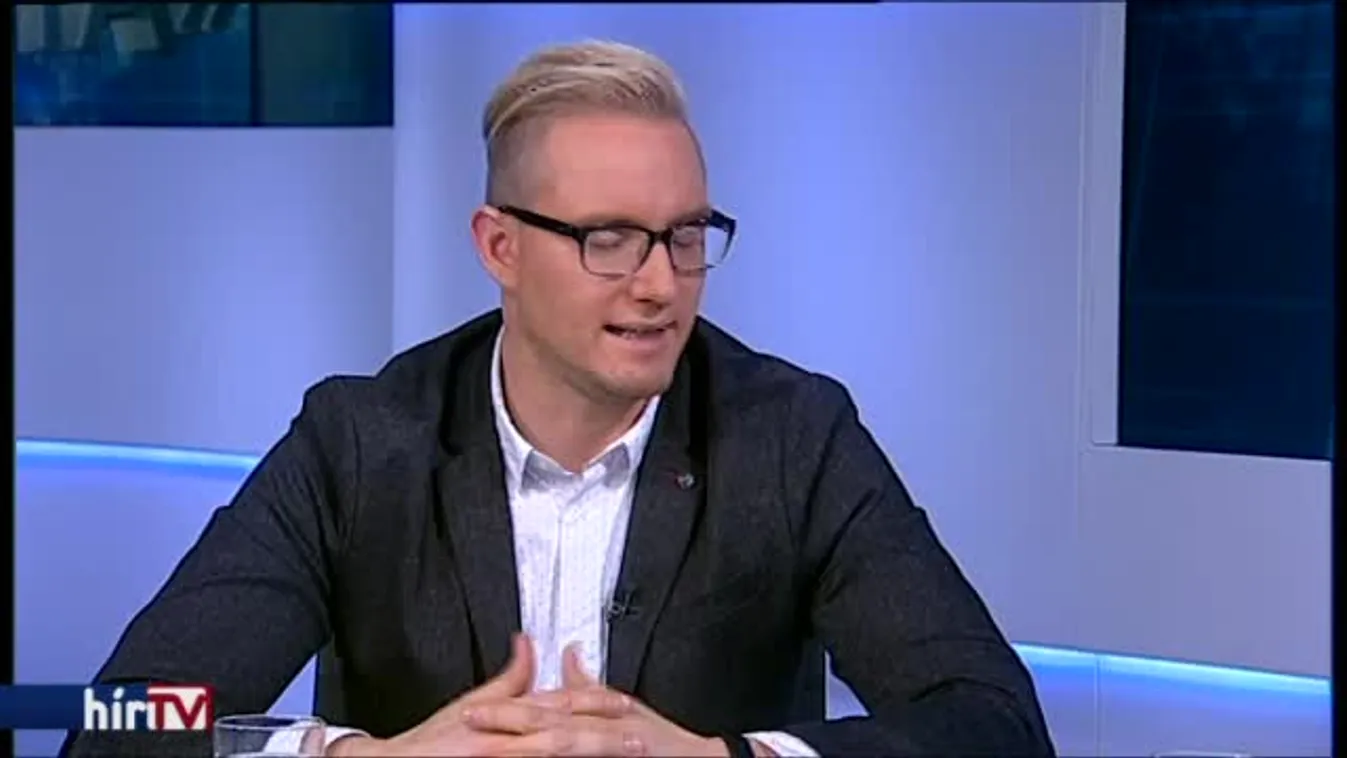 Lapzárta - Karácsonyról karácsonyig