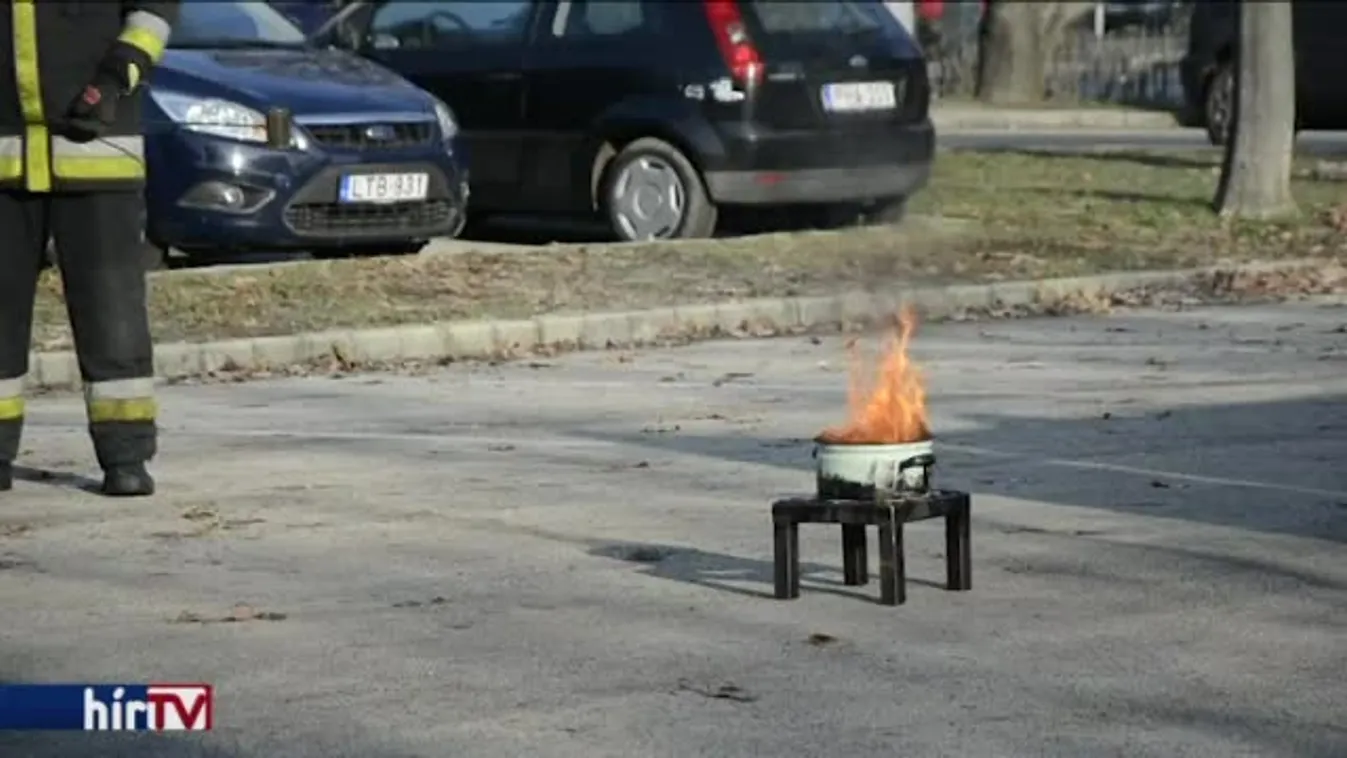 A karácsonyi tüzek veszélyeire hívták fel a figyelmet