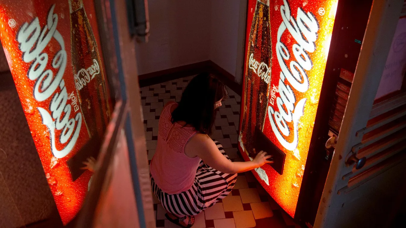 Bukhat a posta a NAV-hoz bekötött étel- és italautomatákkal