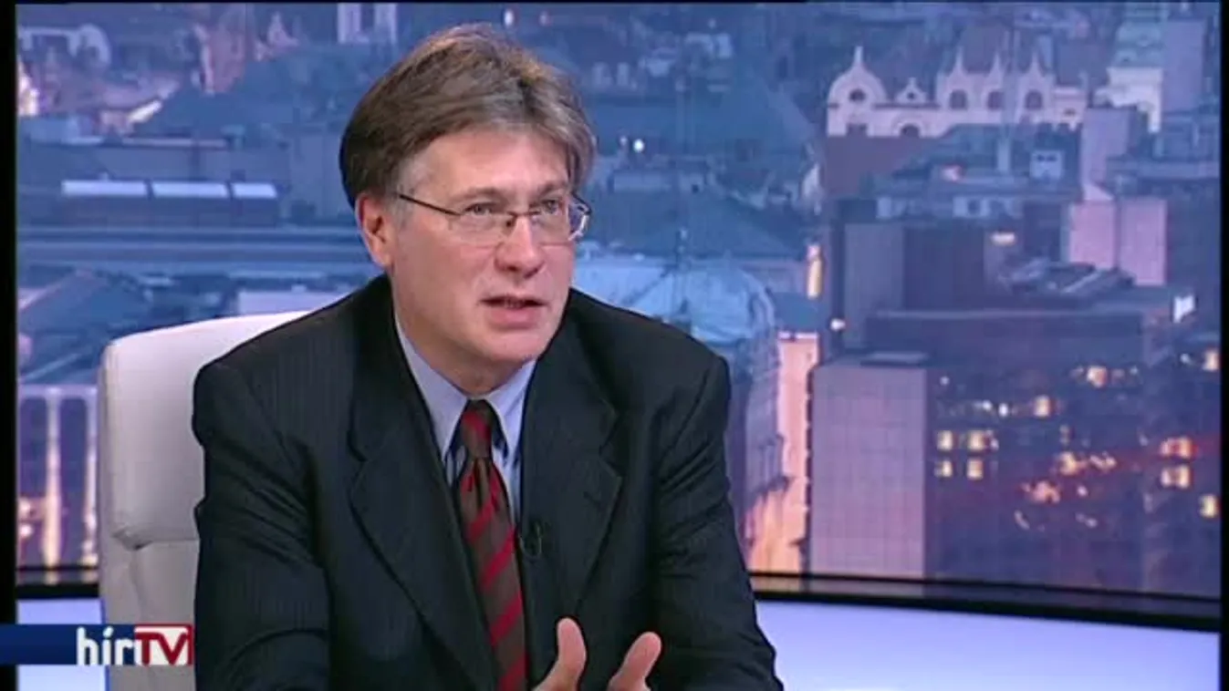 Egyenesen - Orbán a csúcson