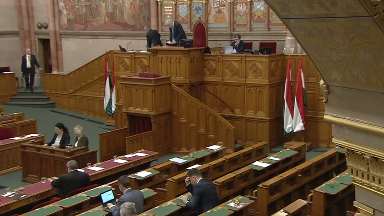 Parlamenti határozatban mondtak nemet a „Soros-tervre” a kormányerők