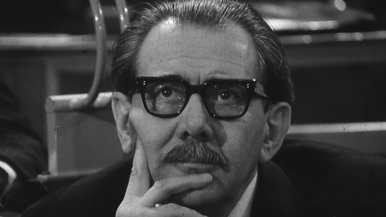 Aczél I. – Vetítő