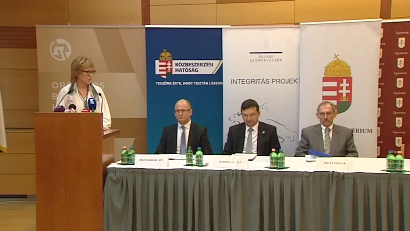 Az állami szervek vezetőivel ellentétben a magyarok zöme szerint romlott a korrupciós helyzet