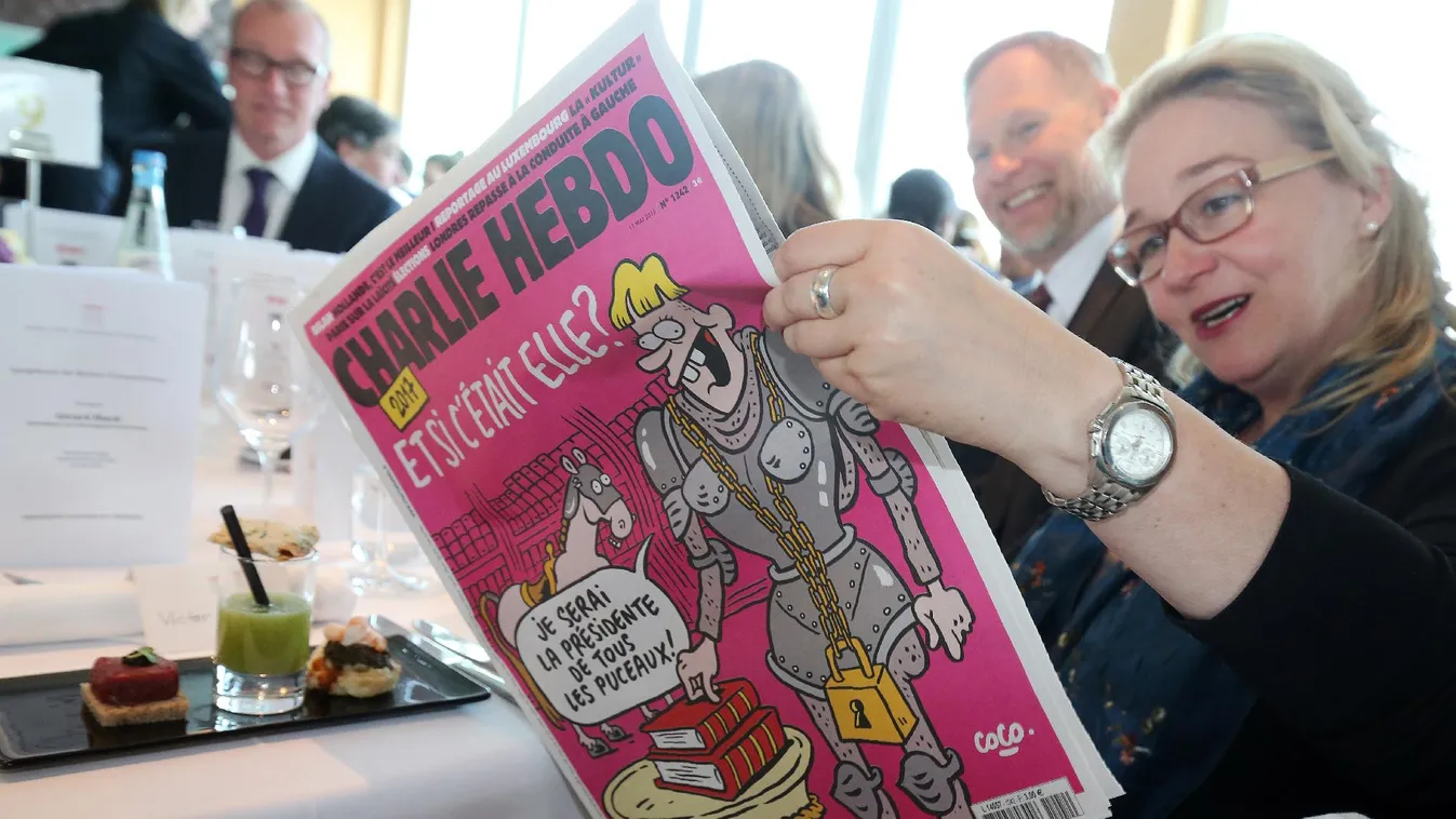 Macron is kiállt a Charlie Hebdo mellett