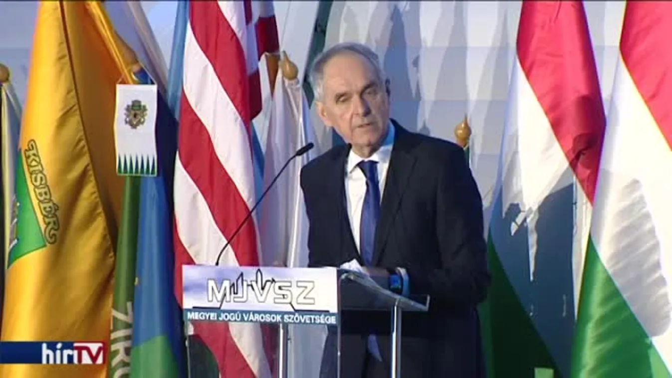 Kormánypárti polgármesterek újabb civil ellenes lépésekre kérik a kormányt