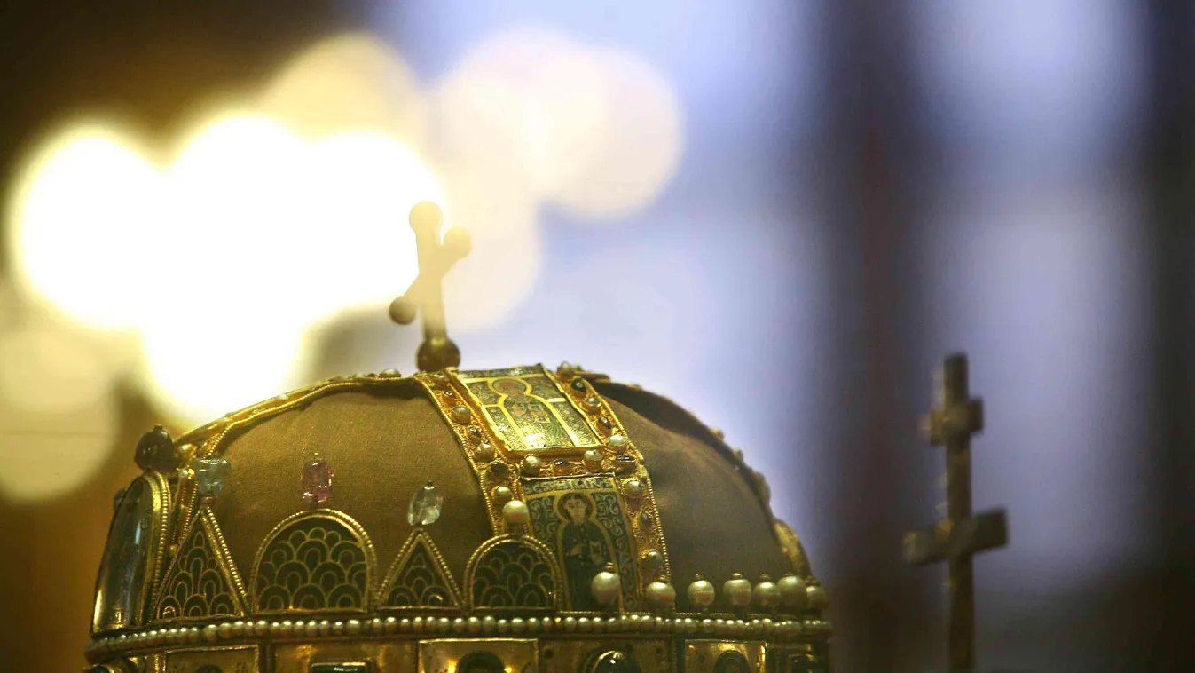 40 éve került vissza Magyarországra a Szent Korona