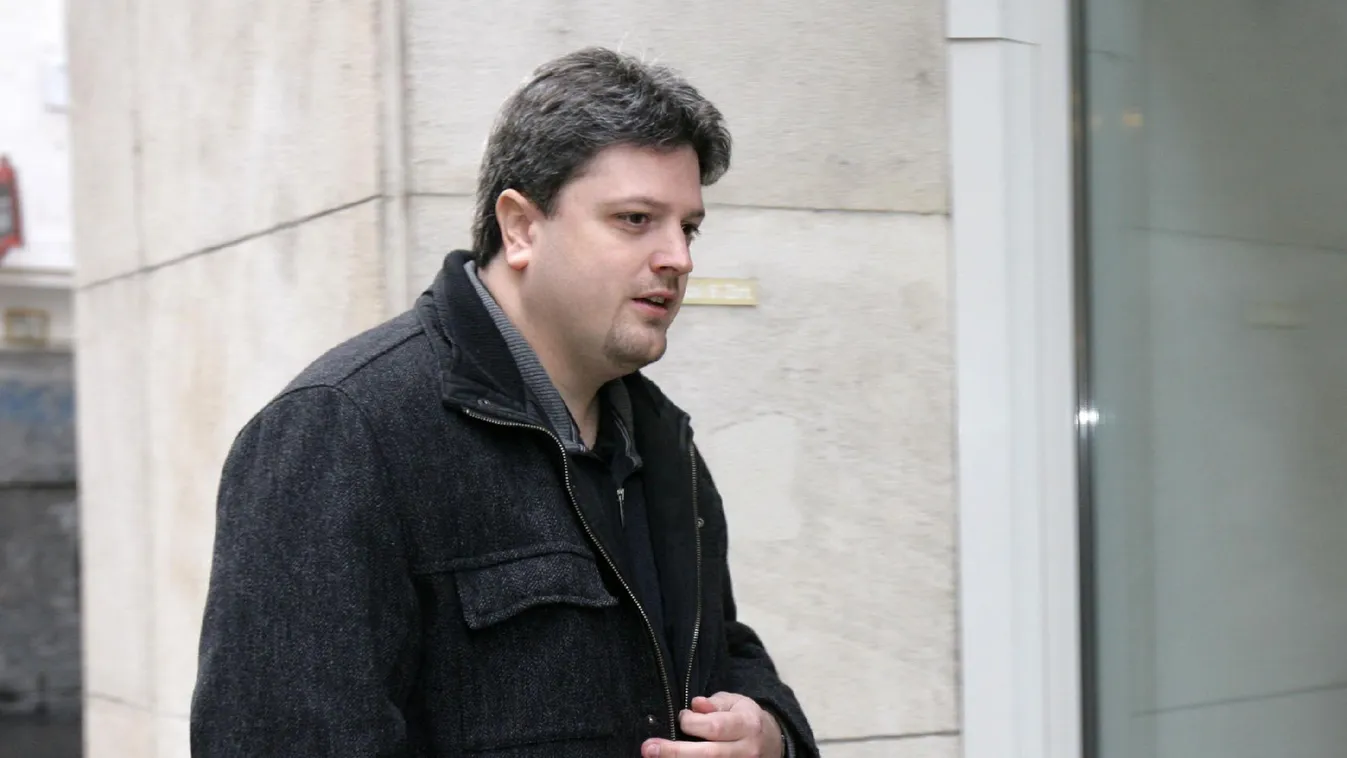 Lemond párttisztségéről Bárándy Gergely