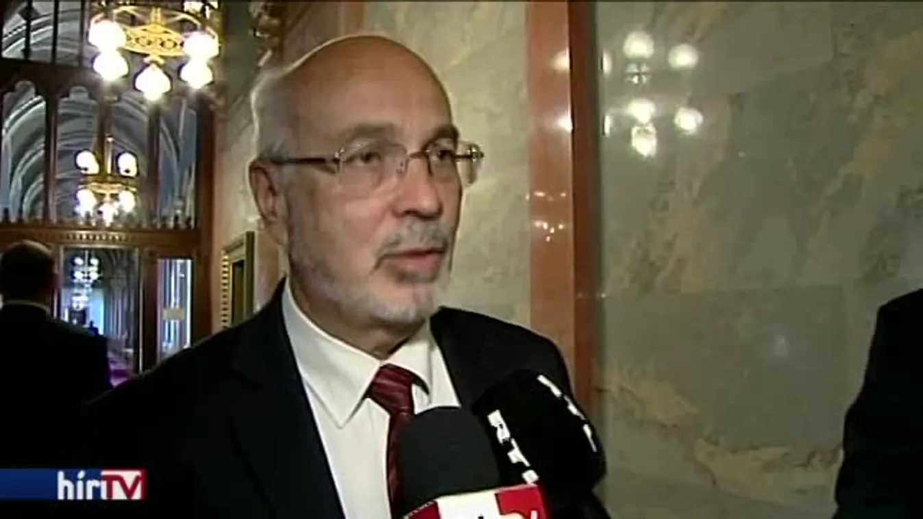 A CÖF és HungaControl is hallgat, mire költötték a százmilliókat