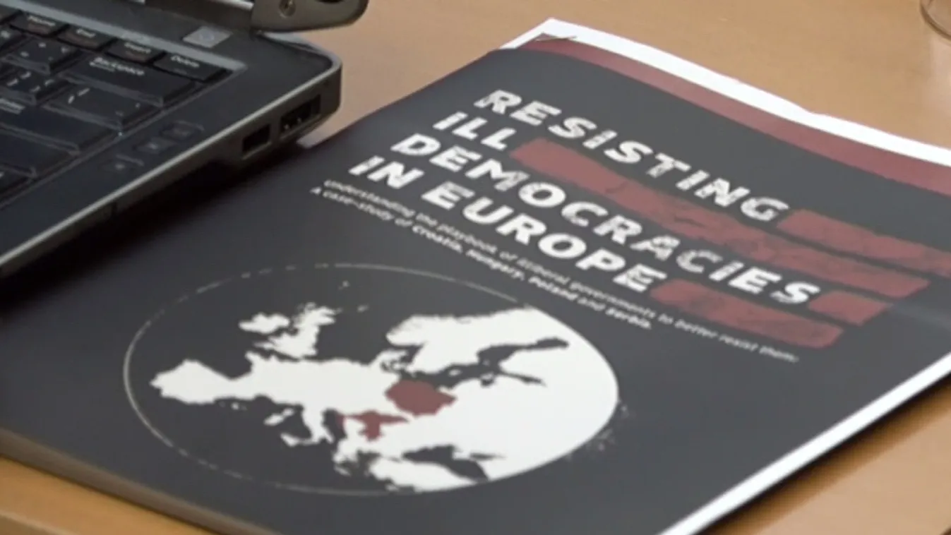 Záporoztak a bírálatok Orbánra, amiért illiberális demokráciát épít